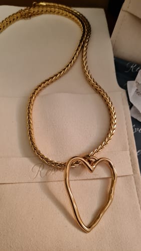 Customer photo review of Ciondolo "Cuore Leggero"