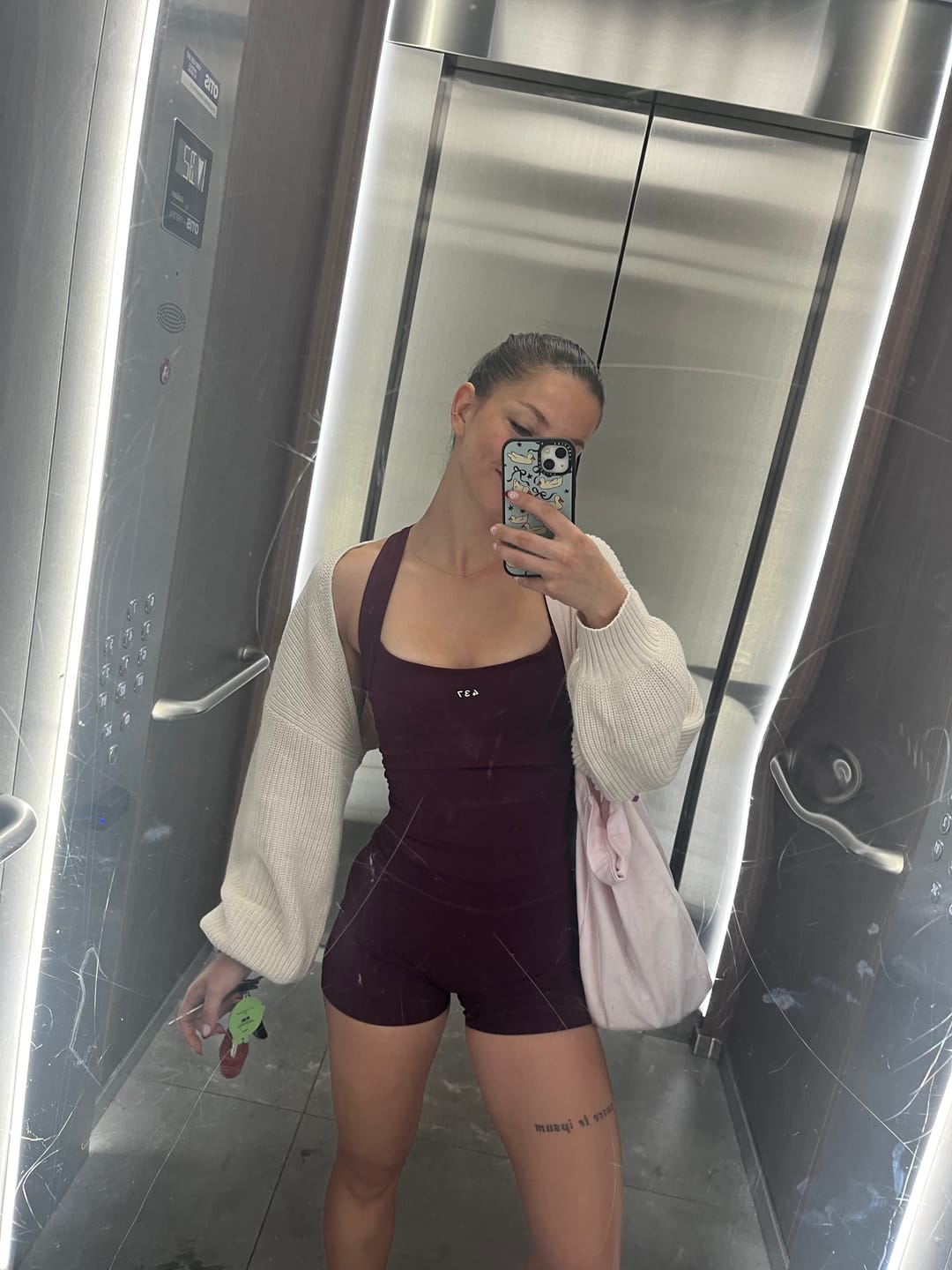 Customer photo review of The Essentials Short / Black-Cherry