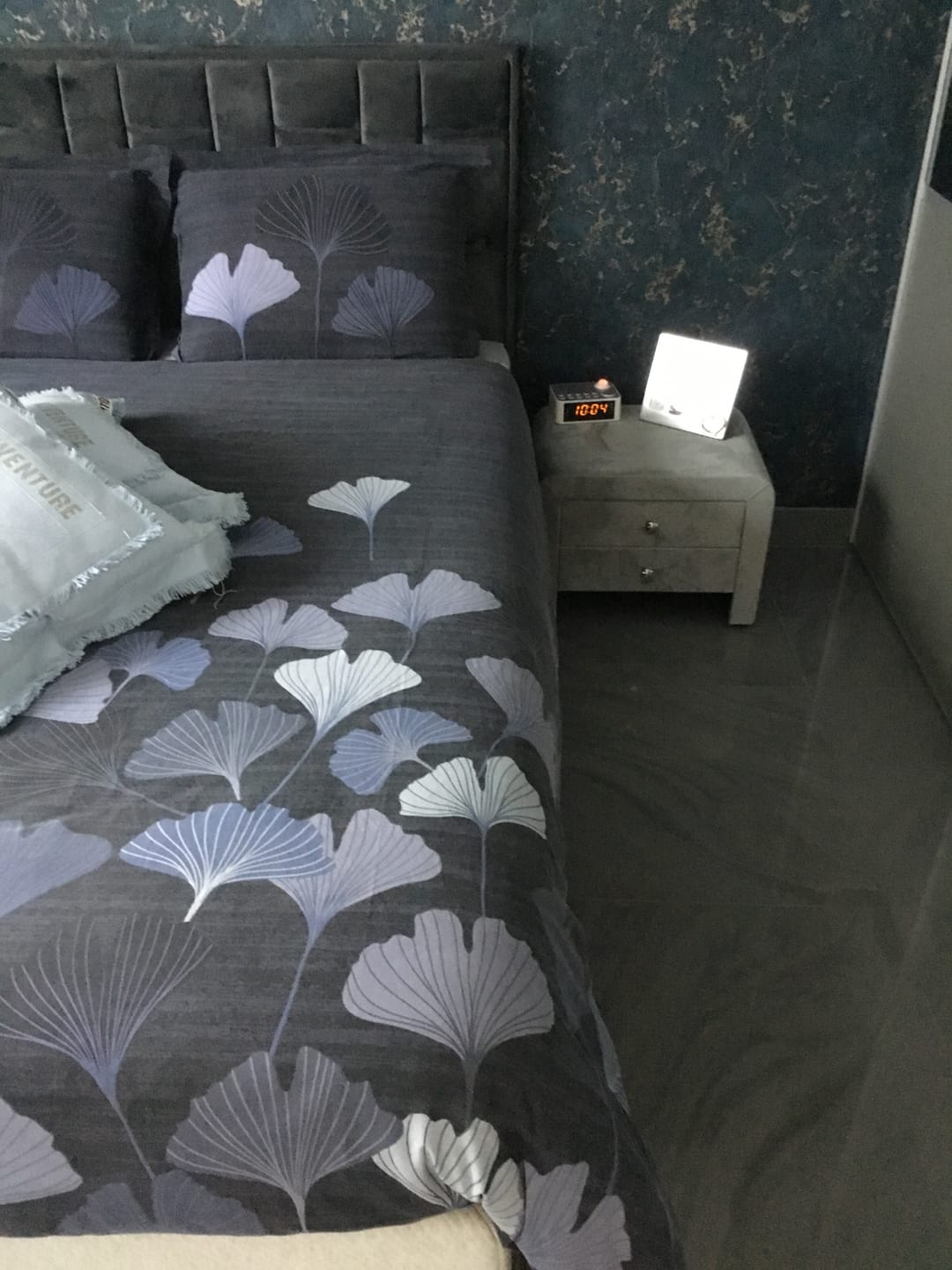 Customer photo review of Table de chevet avec 2 tiroirs - ARGO