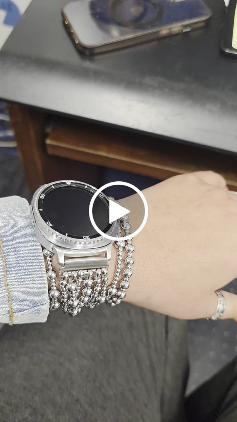 Customer video review of Platinum Demure Samsung Galaxy Stretch Watch Strap