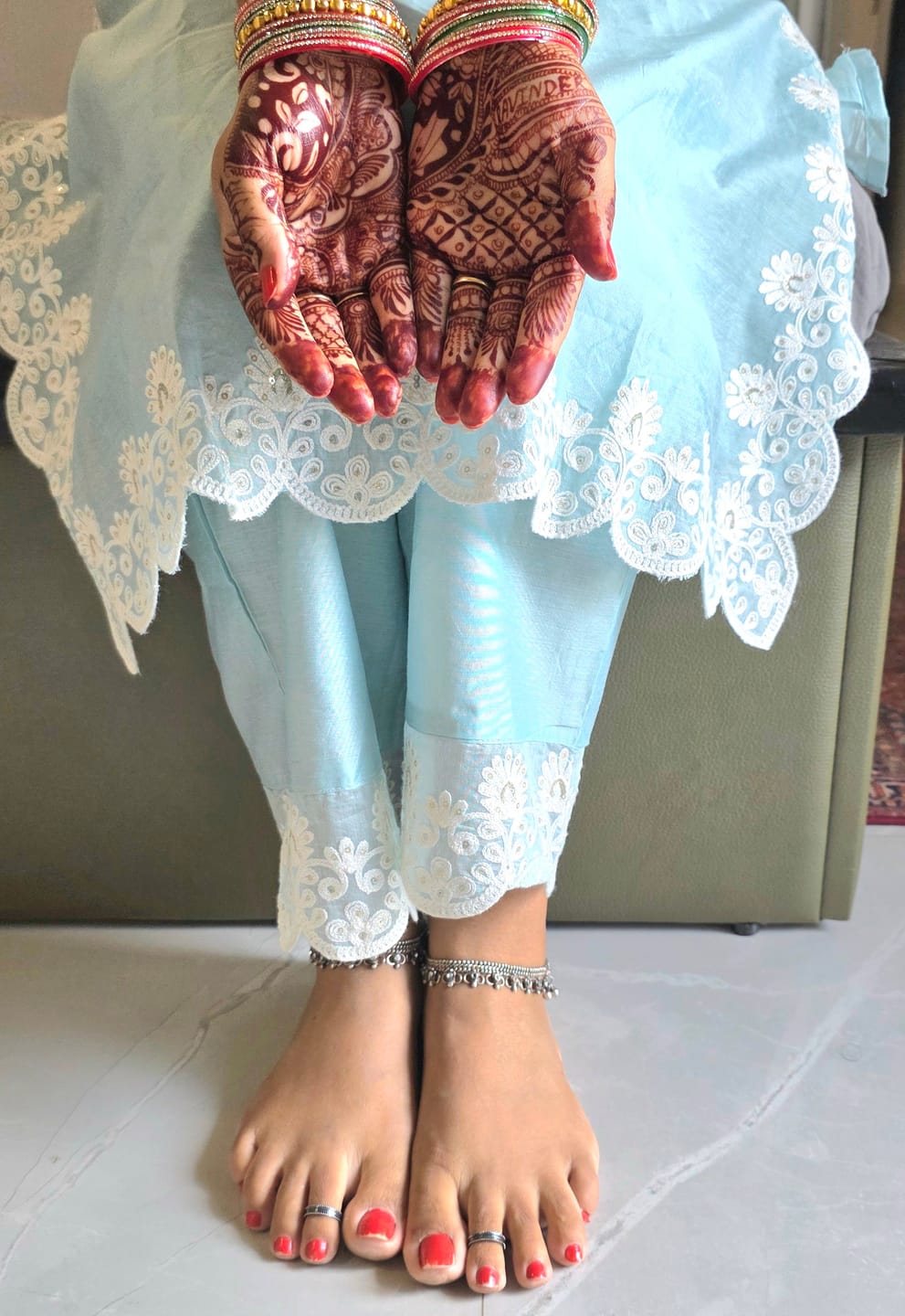 Customer photo review of Oxidised Silver Layered Bead Toe Ring