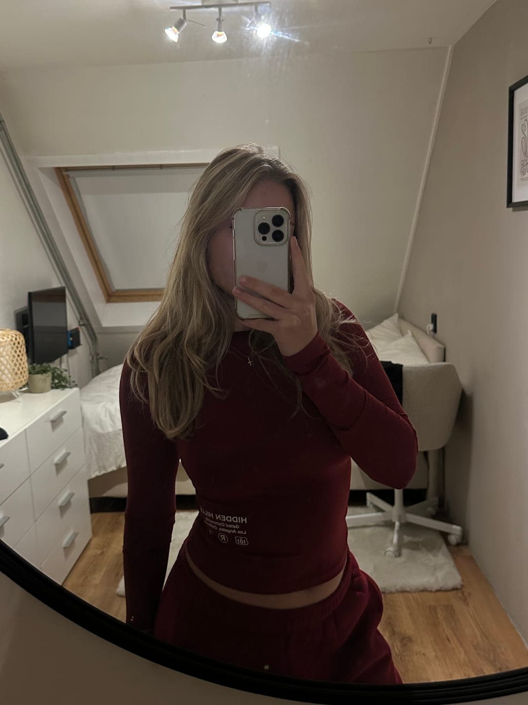 Customer photo review of LABEL LONGSLEEVE TOP BURGUNDY