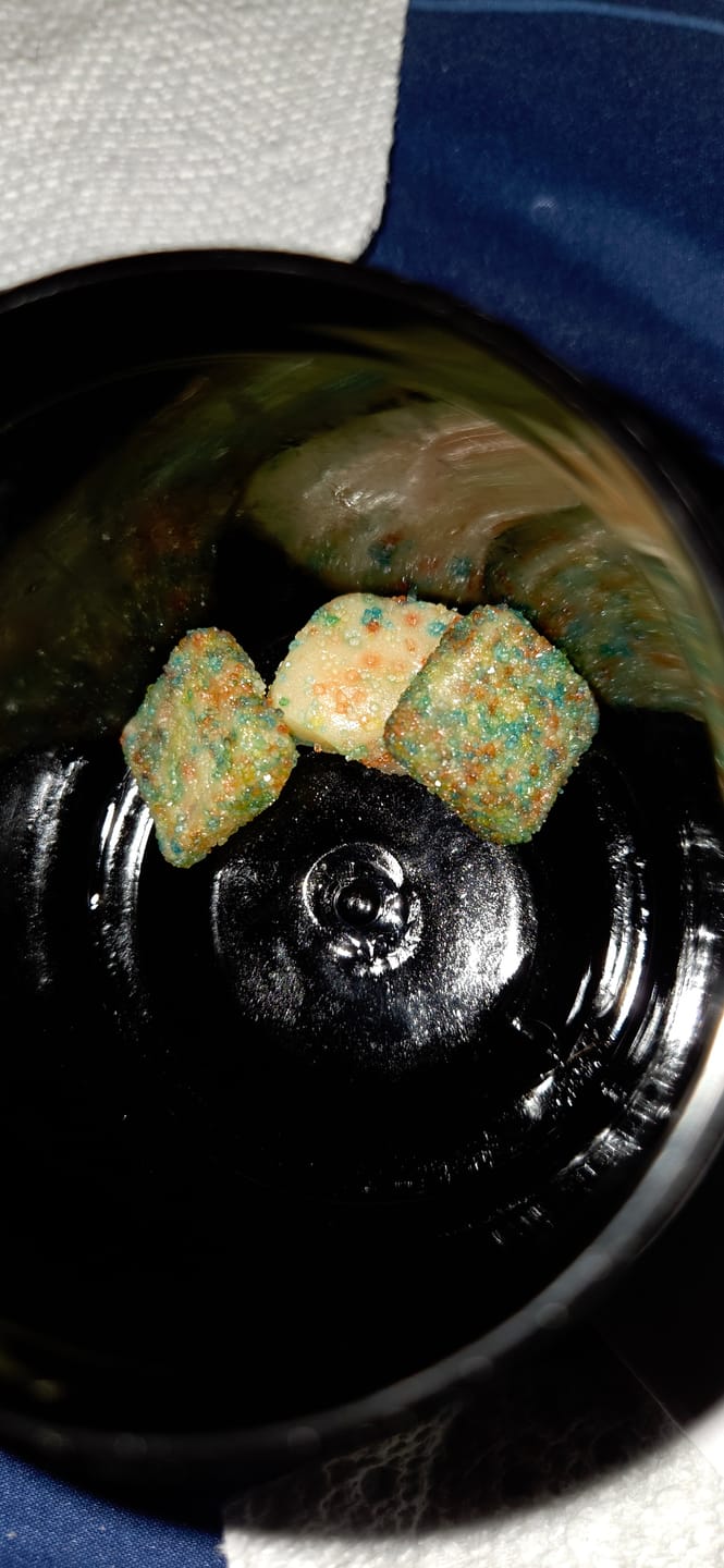 Customer photo review of Birthday Cake THCA + THCP + Delta 9 Gummies 360 MG