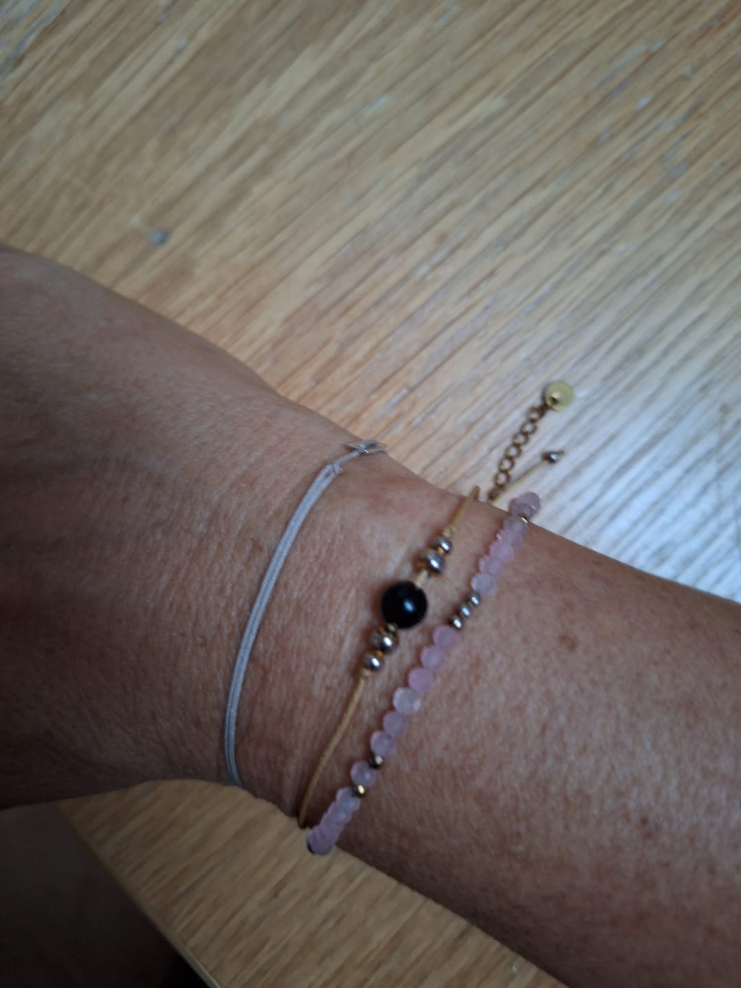 Customer photo review of Obsidian Armband - Naturband