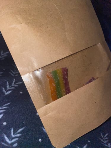 Customer photo review of THC Spacegummies Rainbow