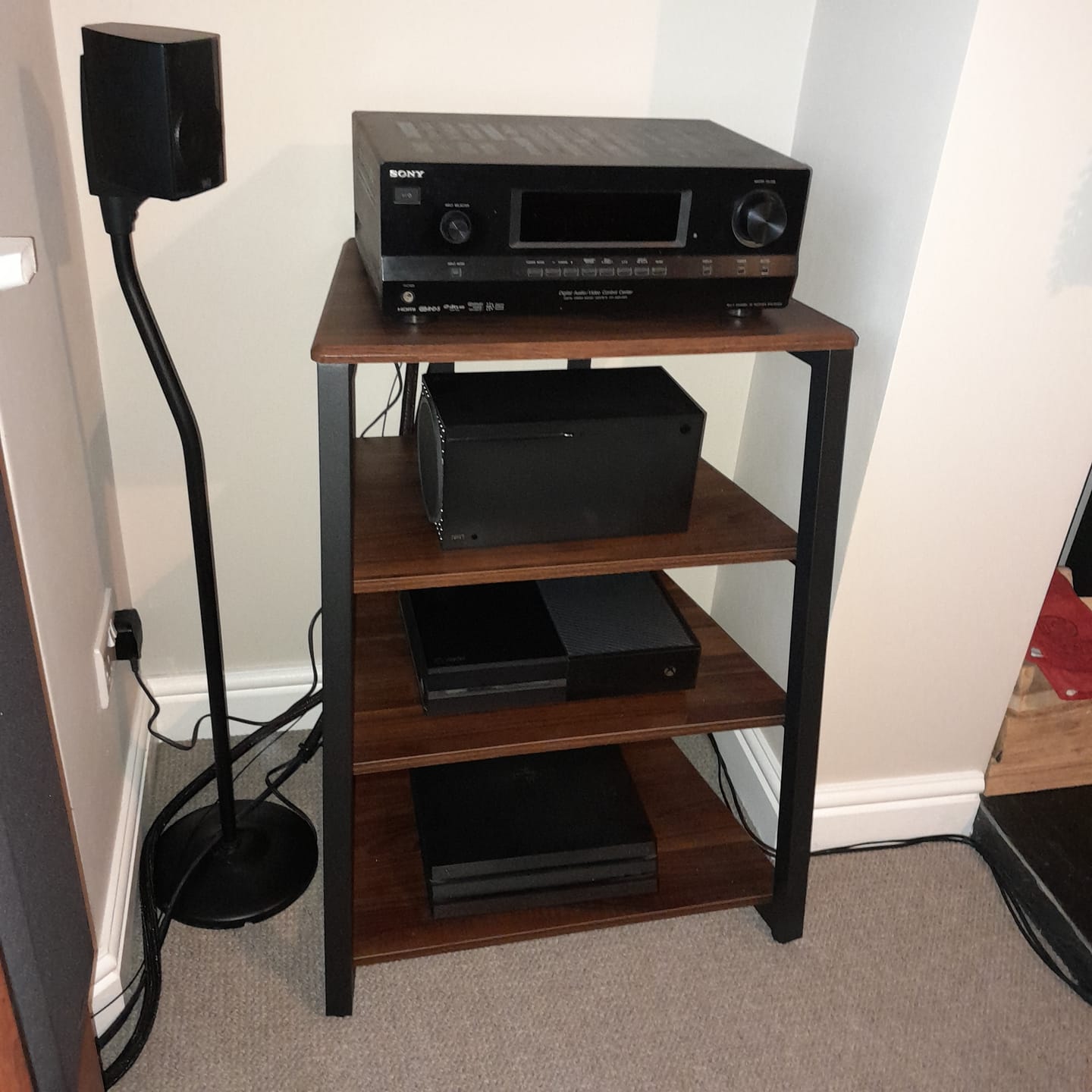 Customer photo review of Eiffel F07 Audio Rack