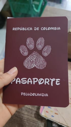 Customer photo review of Pasaporte Para Mascotas