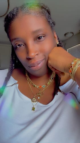 Customer photo review of Zodiac Necklace Gold