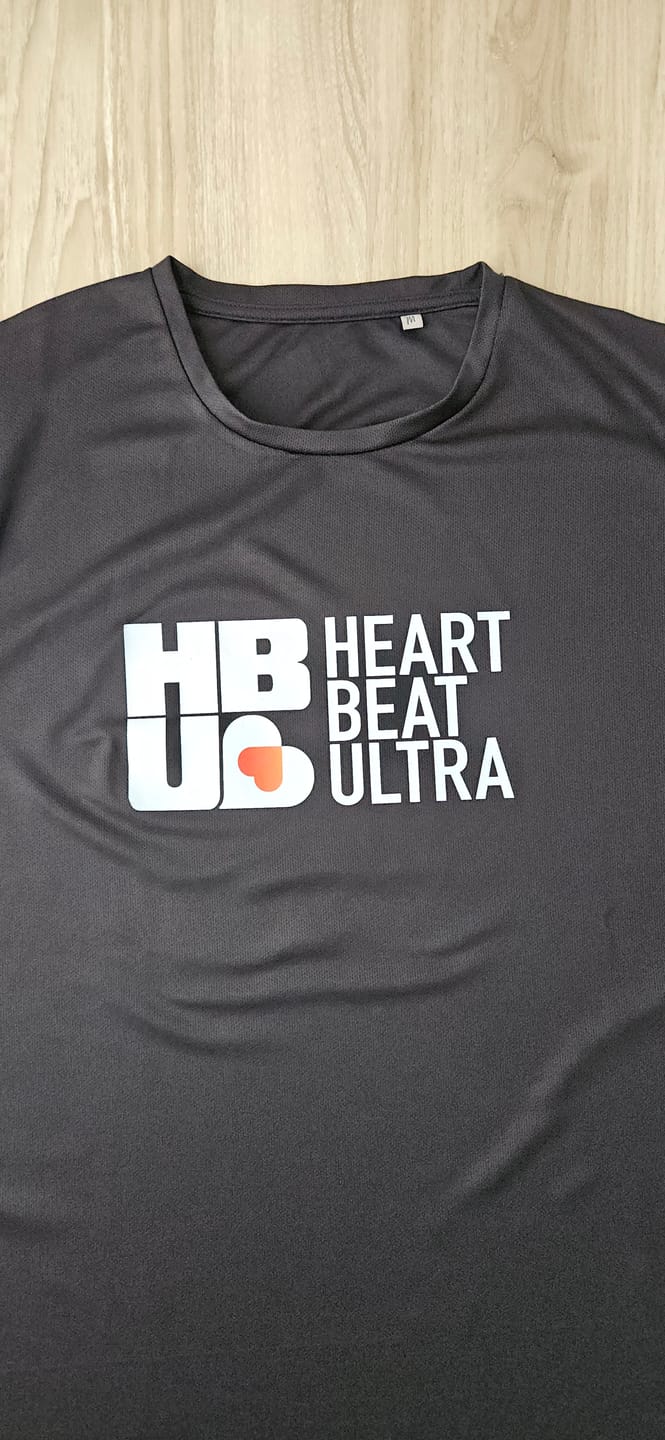 Customer photo review of Heartbeat Ultra 2025 - Sport T-Shirt Frauen