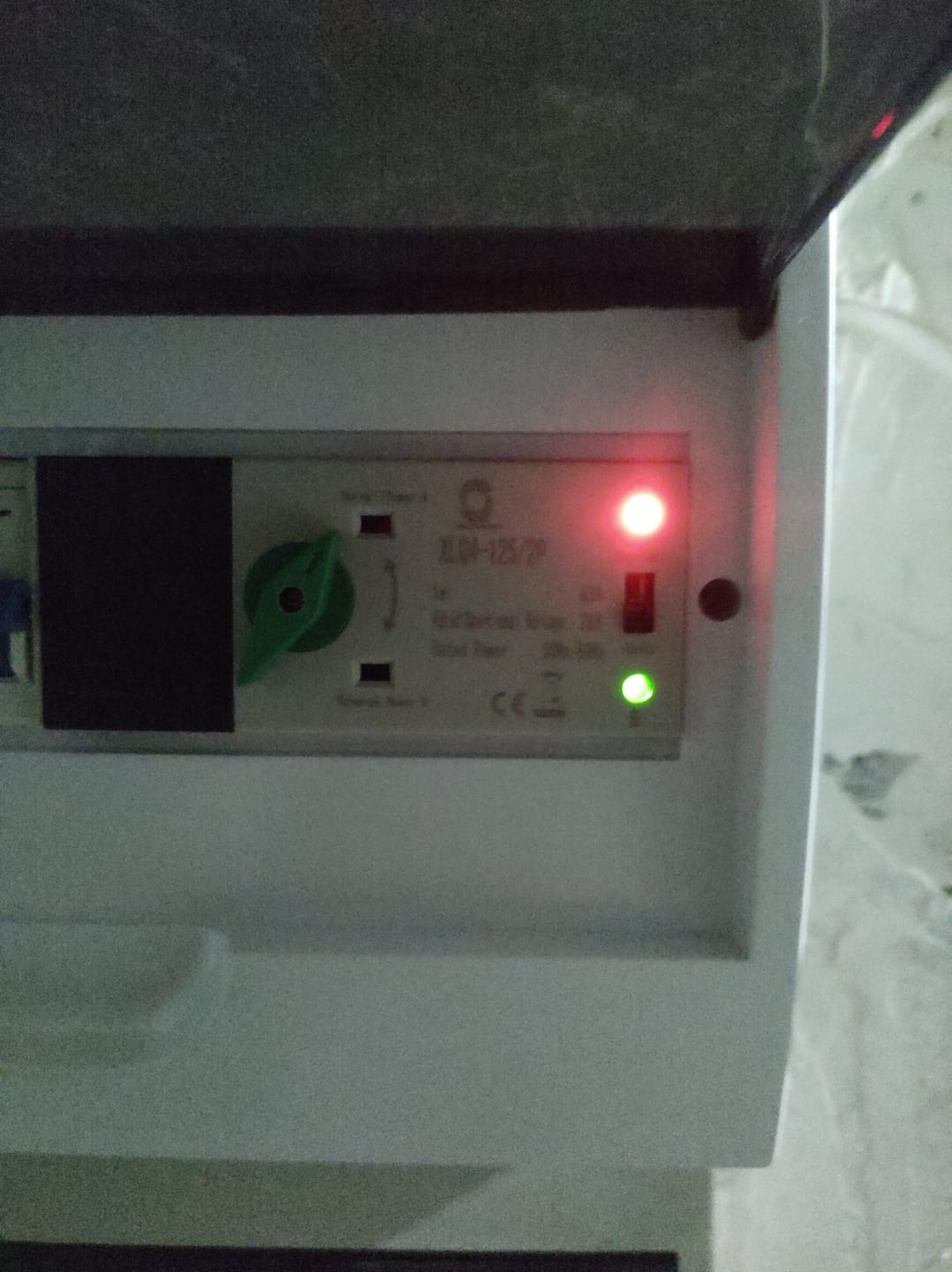 Customer photo review of Comutator de transfer automat monofazat pentru panouri fotovoltaice 230V 63A ATS