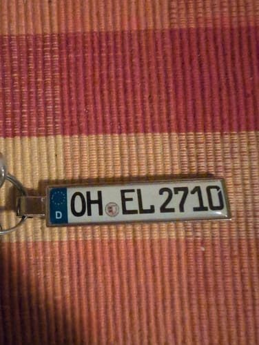 Customer photo review of Kennzeichen Schlüsselanhänger Mini Nummernschild Metall