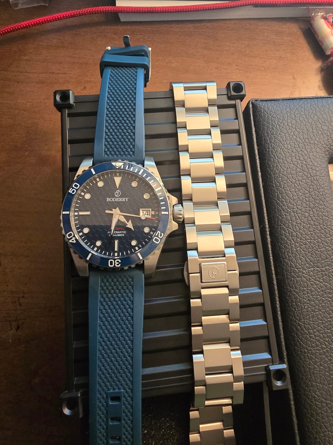 Customer photo review of SEATURTLE.OCEAN(TITANIUM) - Automatic Titanium Diver Watch | Sea Blue/Ti-bracelet