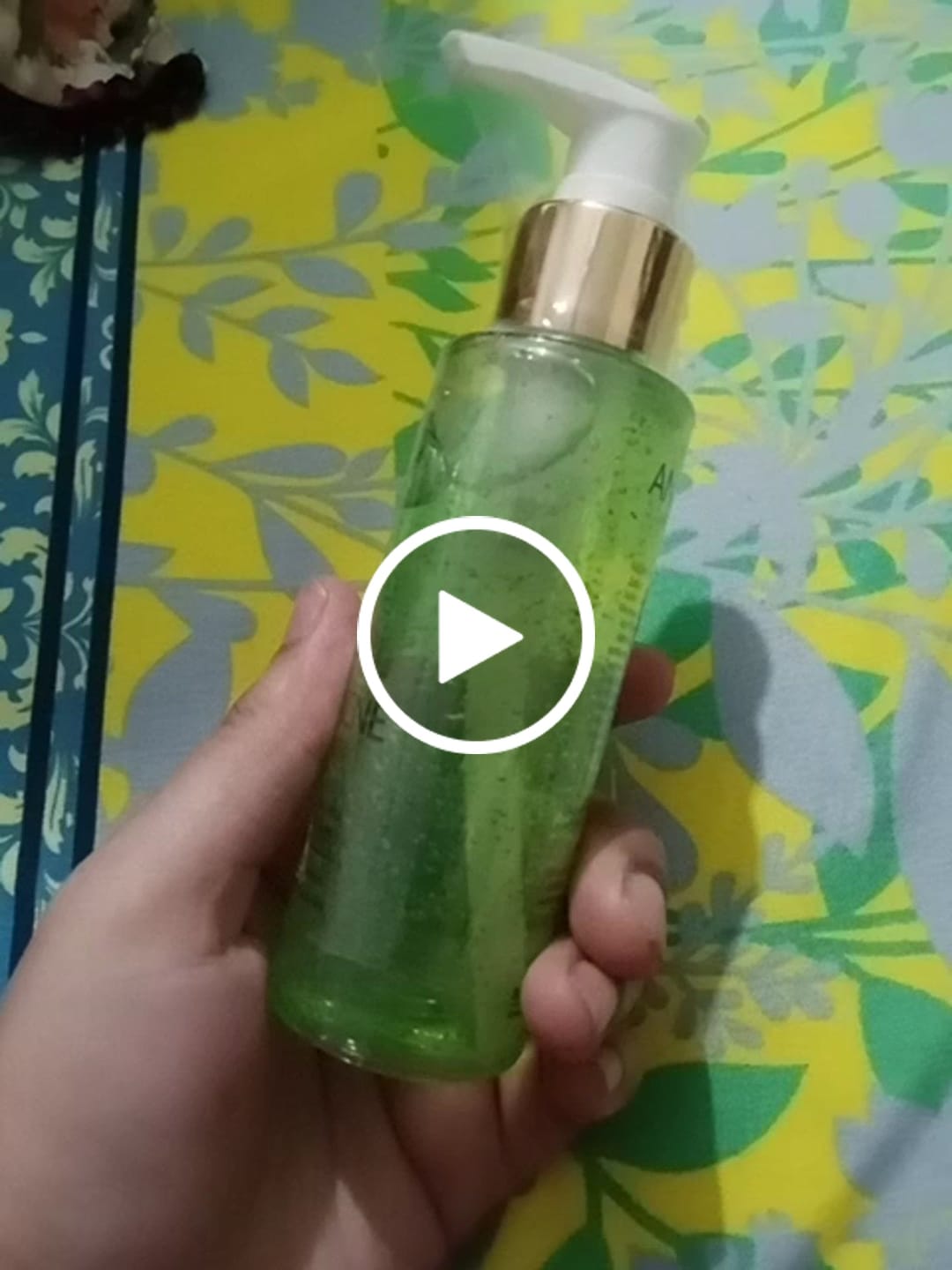 Customer video review of ClearSkin Pro Anti Acne Face Wash