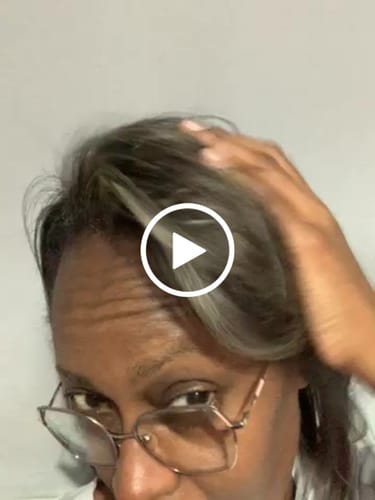 Customer video review of Leave-in Finalizador Pantera Negra - Proteção e Brilho Supremo O Toque Final de Sofisticação para Seus Cabelos