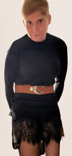 Customer photo review of Ensfarget off-shoulder genser med smal passform