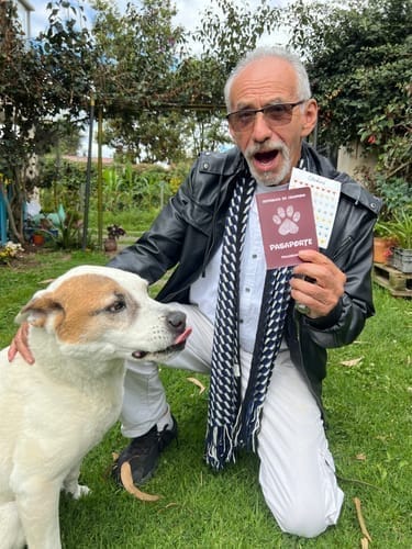 Customer photo review of Pasaporte Para Mascotas