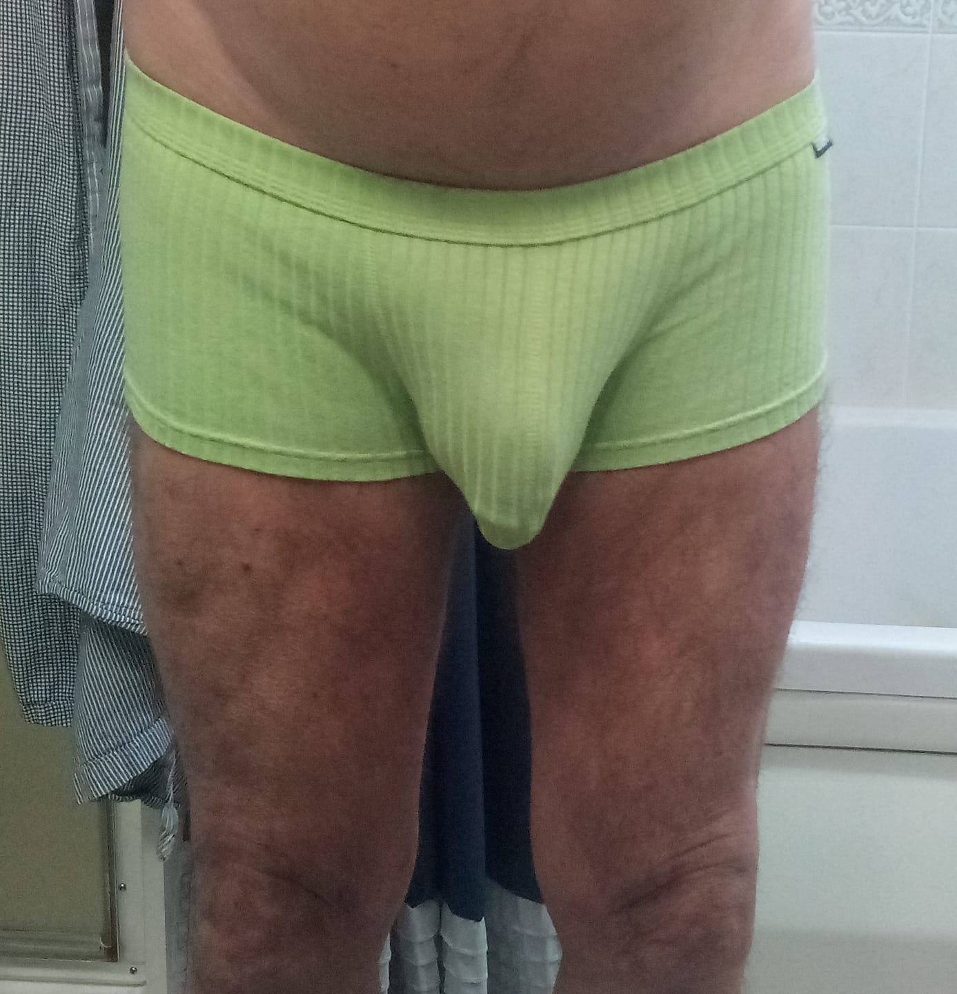 Customer photo review of Men's Threaded Fabric U-Raised Low Rise Trunks