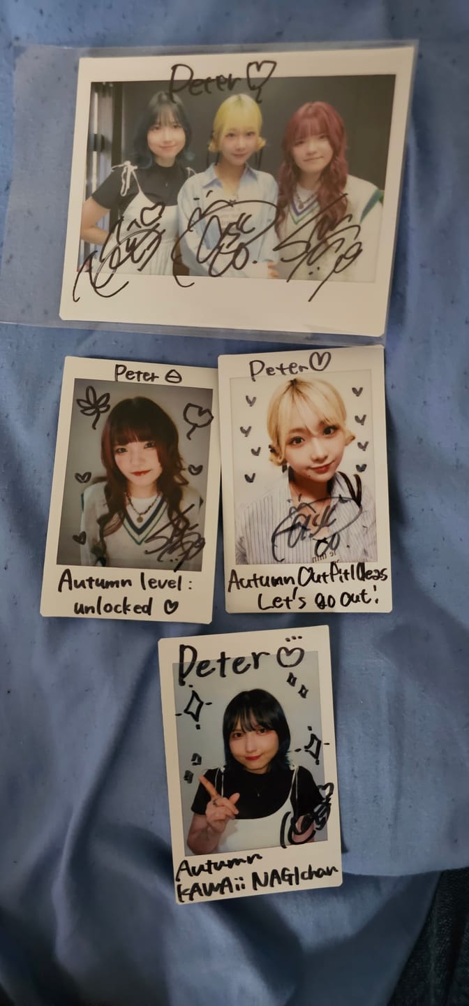 Customer photo review of TRiDENT "ONLINE BROMIDE" Autographed Polaroid Style Photo (With Your Custom Name) - Individual Member