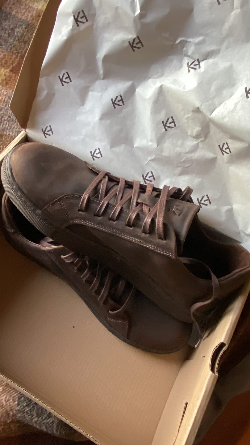 Customer photo review of Zapatilla Hombre Montblanc Chocolate