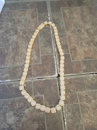 Customer photo review of 9-12mm Clustered Tennis Chain