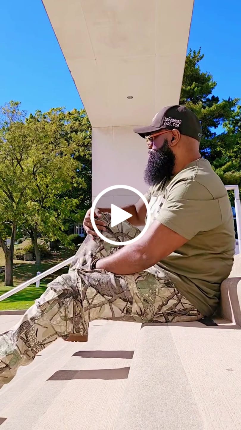 Customer video review of Vortex Cargo Stacked Denim Jeans (Woodland Camo)