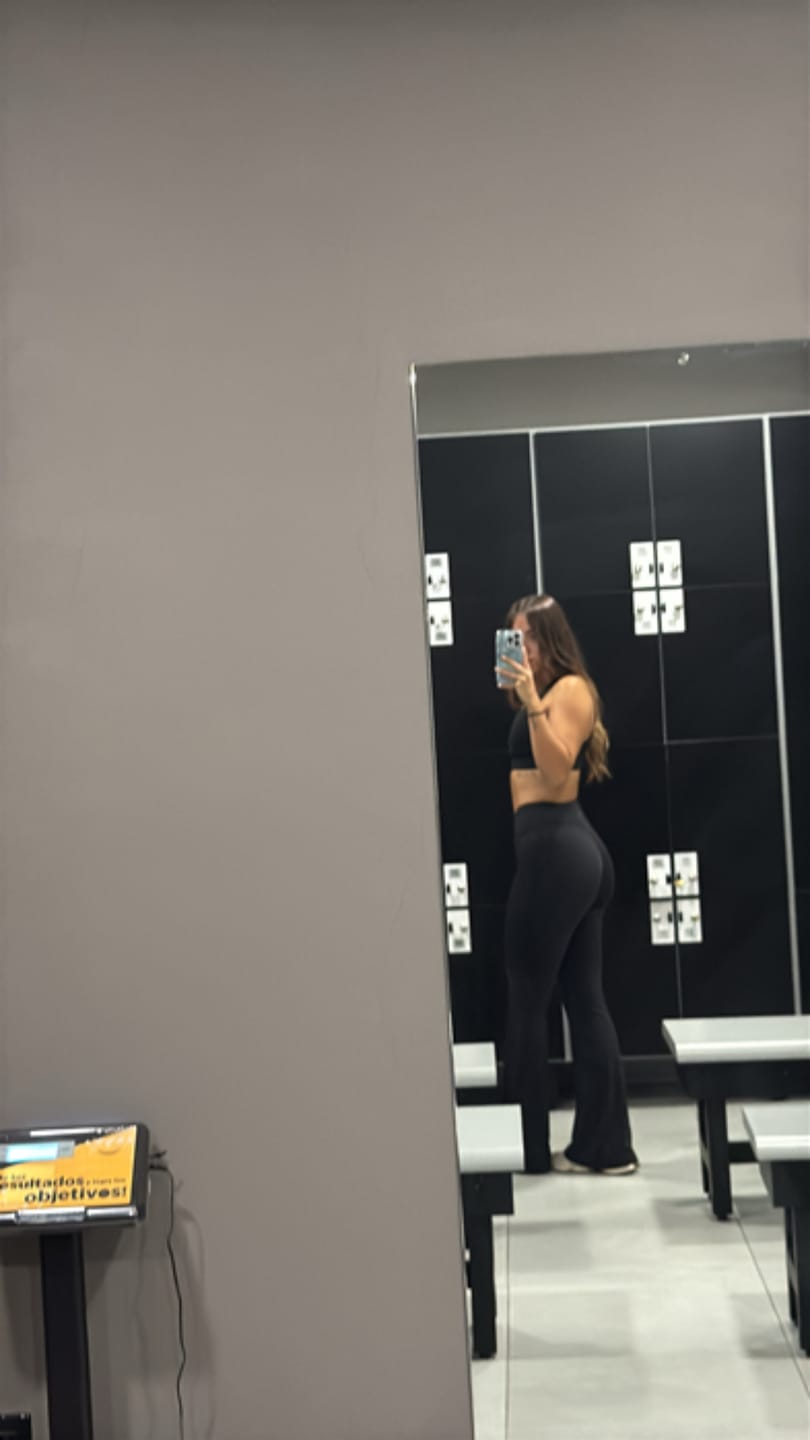 Customer photo review of W215 Vital Flare Pants