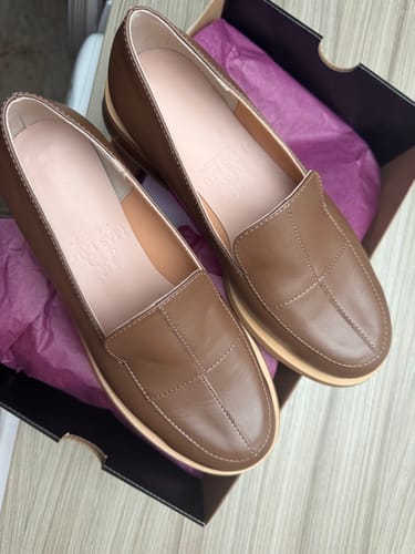 Customer photo review of "Twist Loafers, Brown"