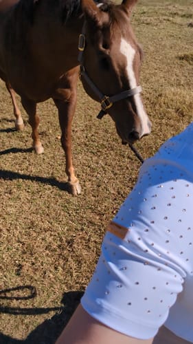 Customer photo review of KYLIE - BASE LAYER SHORT SLEEVE | WHITE ROSE GOLD