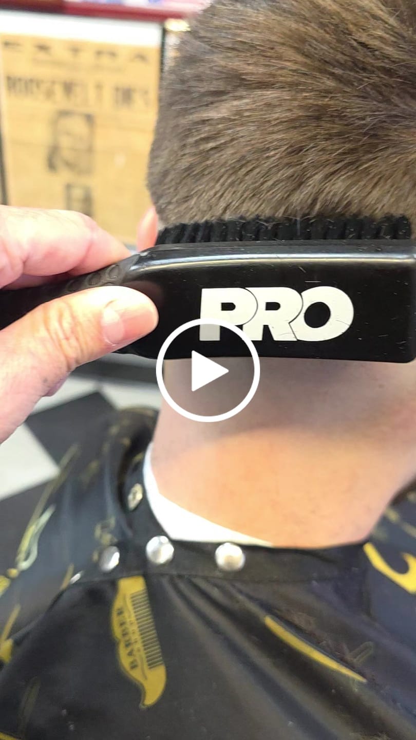 Customer video review of PRO Fade Brush