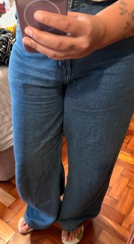 Deborah H. review of Calça Jeans Wide Leg Buriti Azul Médio image 1 out of 1