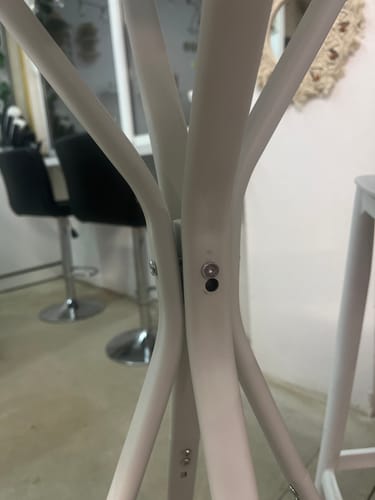 Customer photo review of Τραπέζι Μπαρ μαύρο και λευκό Σταντ Στρόγγυλο Τραπεζάκι Μπαρ LB-T024W01