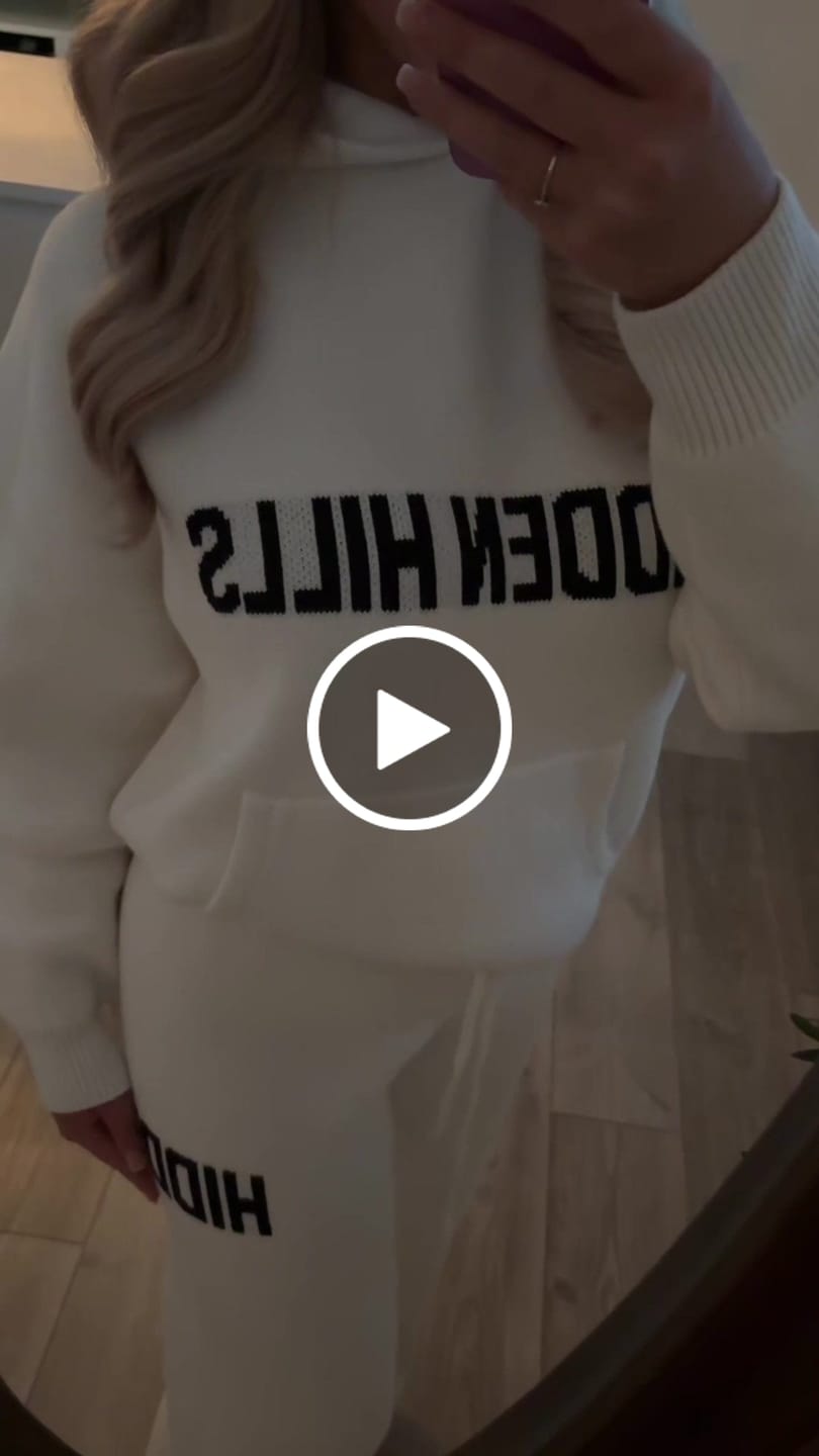 Customer video review of KNIT HOODIE OFF WHITE