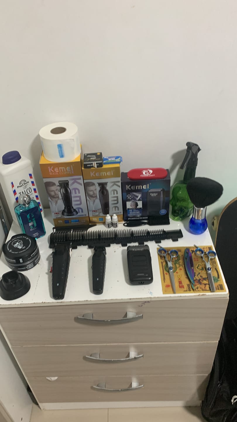 Customer photo review of Combo Todo en Uno - Inicia tu Barbería