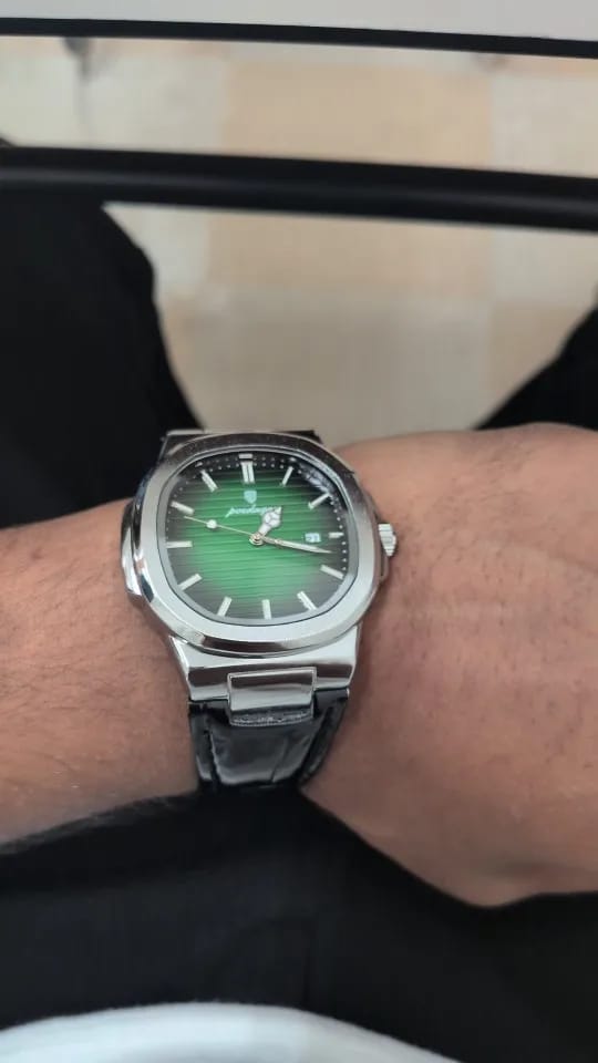 Customer photo review of Regalia Or Rose - 41mm