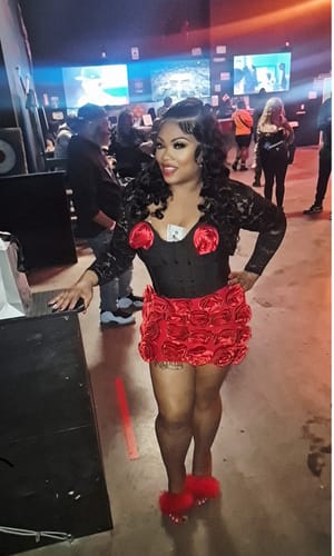 Customer photo review of Isabella Luxe 3D Skirt Set