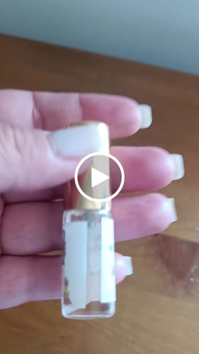 Customer video review of DECANTE MUSAMAM LATTAFA  - 5ML