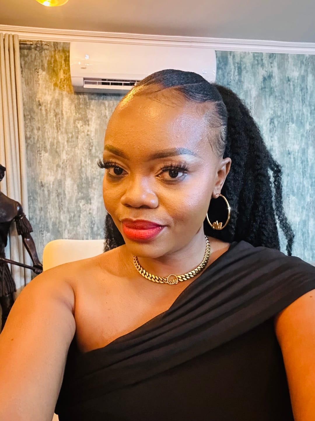 Customer photo review of Gold Precious Era Logo Hoops