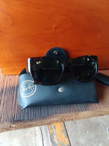 Customer photo review of Lentes De Sol Rb Nomad Rb2187n Carey Azul Obscuro
