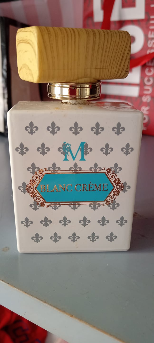 Customer photo review of MONTAGE® "BIANCO LATTE" PROFUMO DONNA 100ML