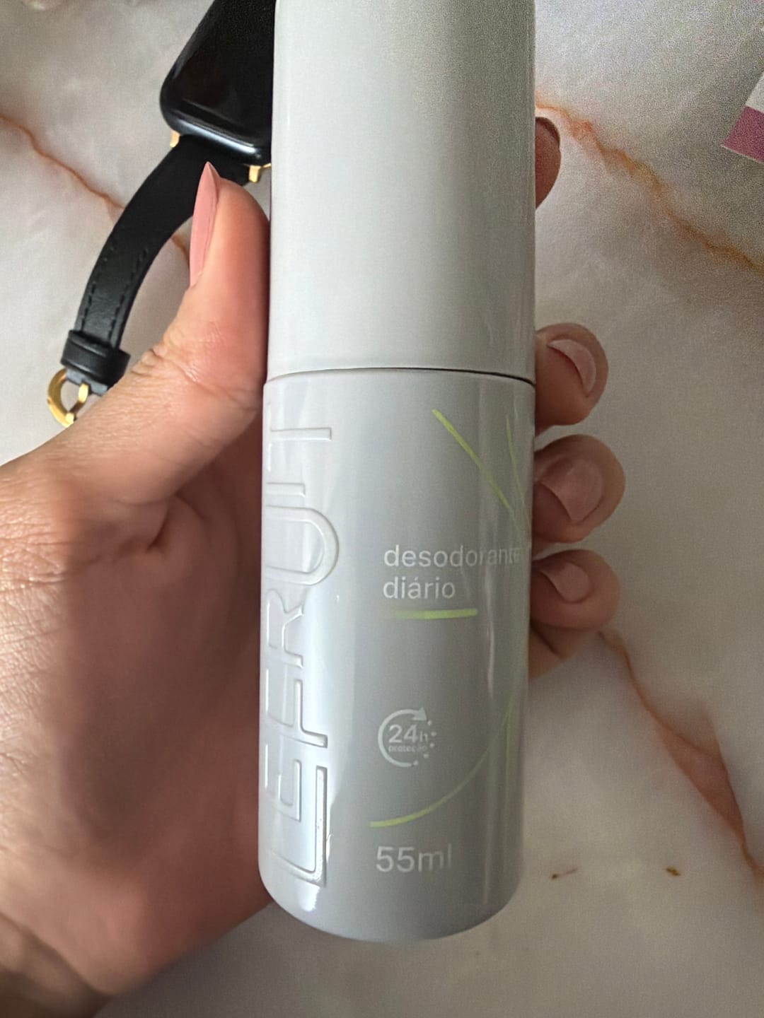Customer photo review of Desodorante Sport