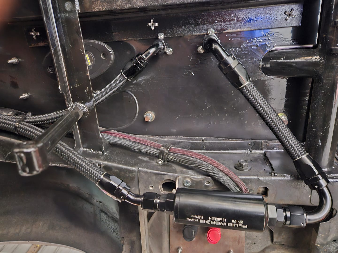 Customer photo review of Fluidworks 6GPM Compact 10ORB Post Fuel Filter w/ Mount (10 Micron)