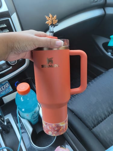 Customer photo review of CLEAR FALL LEAVES Tumbler Boot -fits 20-40oz