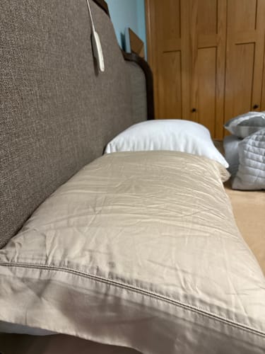 Customer photo review of The Marshmalloo Pillow