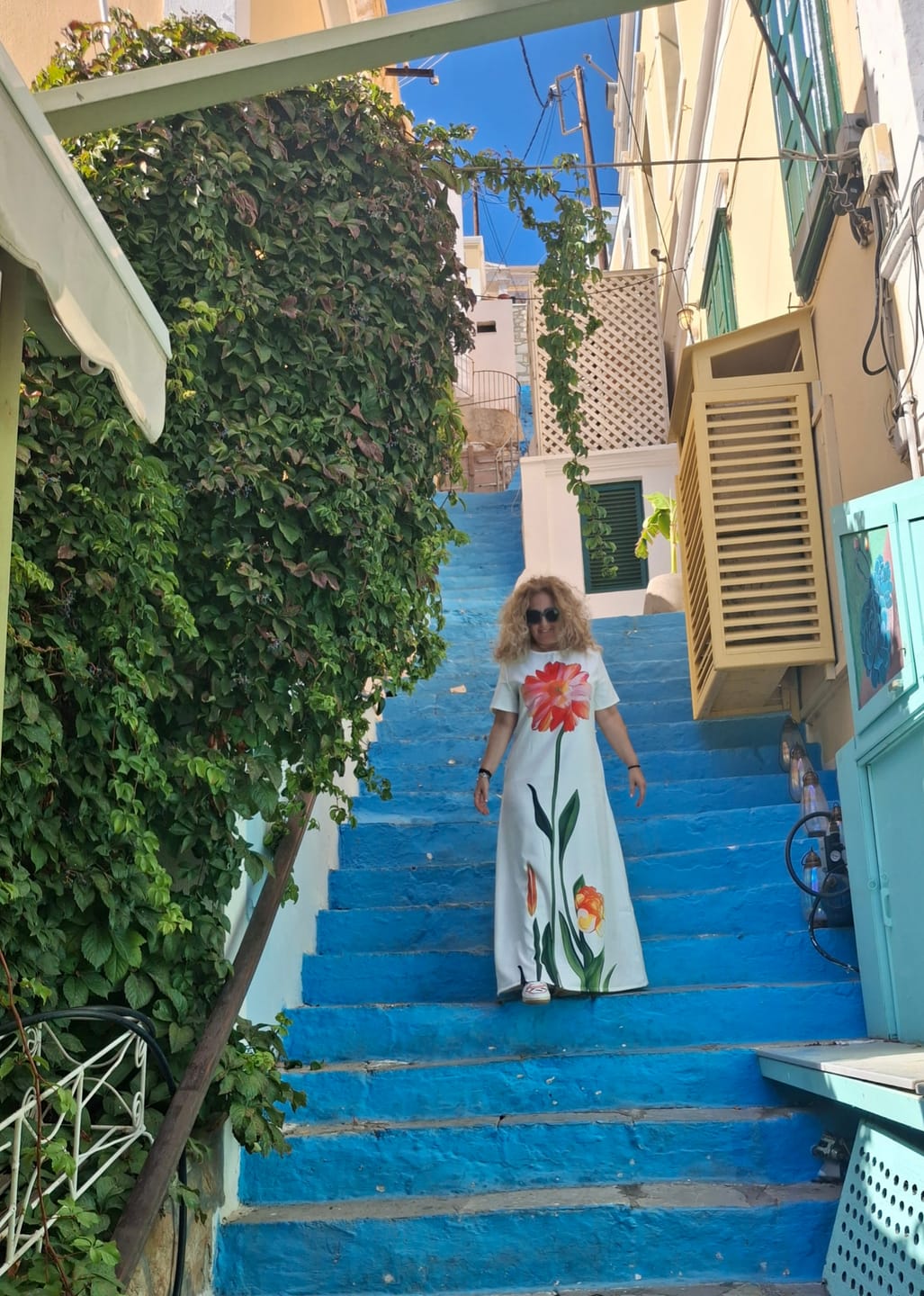 Customer photo review of Short Sleeves Flower Print Boat Neck Maxi Dresses