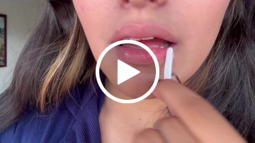 Customer video review of EXFOLIANTE PARA LABIOS | LIP SCRUB