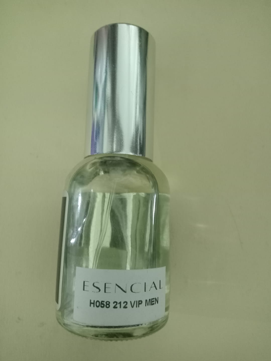 Customer photo review of H058 Inspirada en: 212 Vip Men - Carolina Herrera