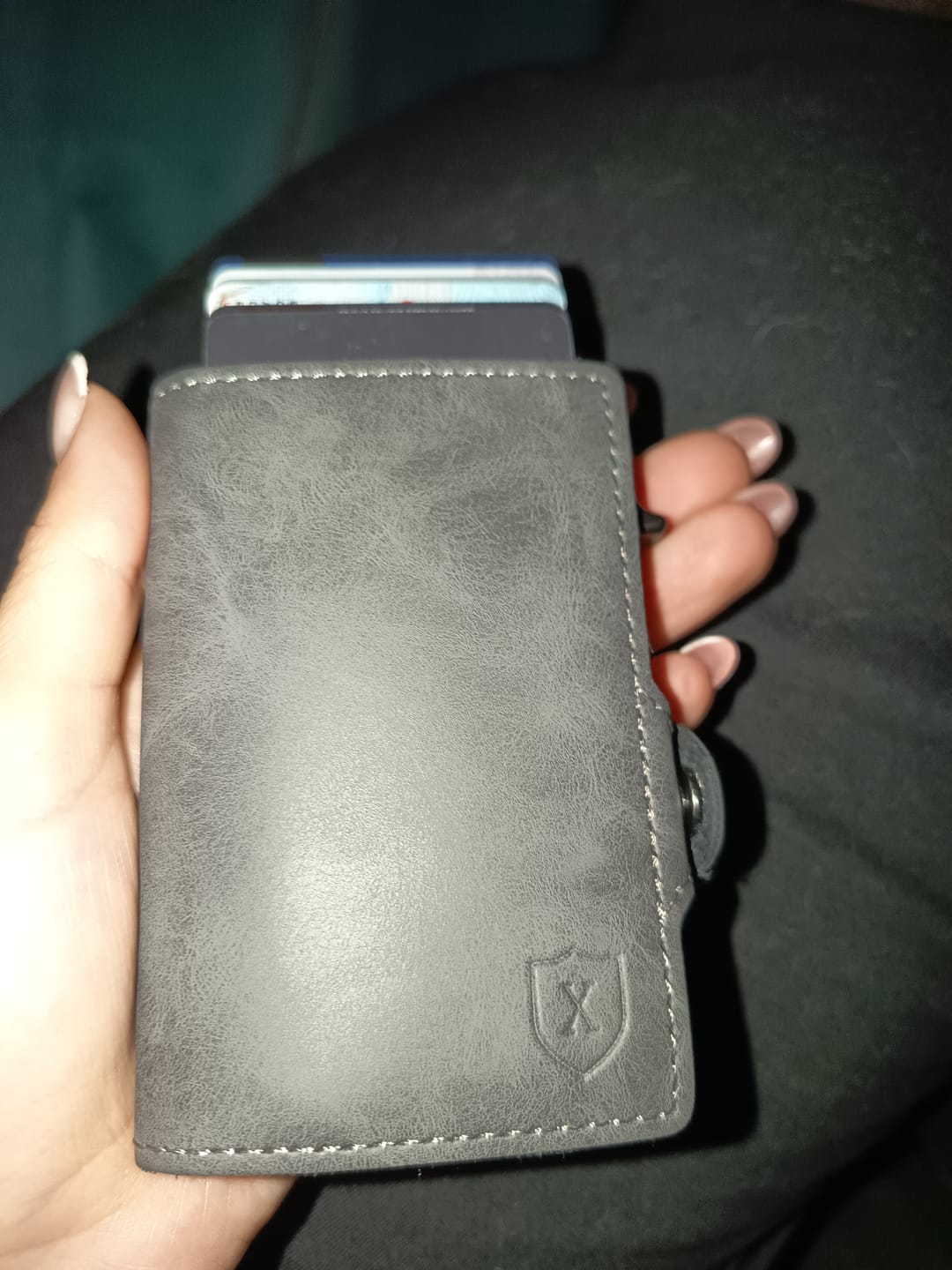 Customer photo review of Billetera Modelo AirTag