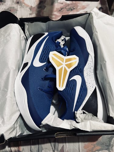 Customer photo review of Kobe Bryant Kobe IX Elite Low EM Protro Basketball Shoes