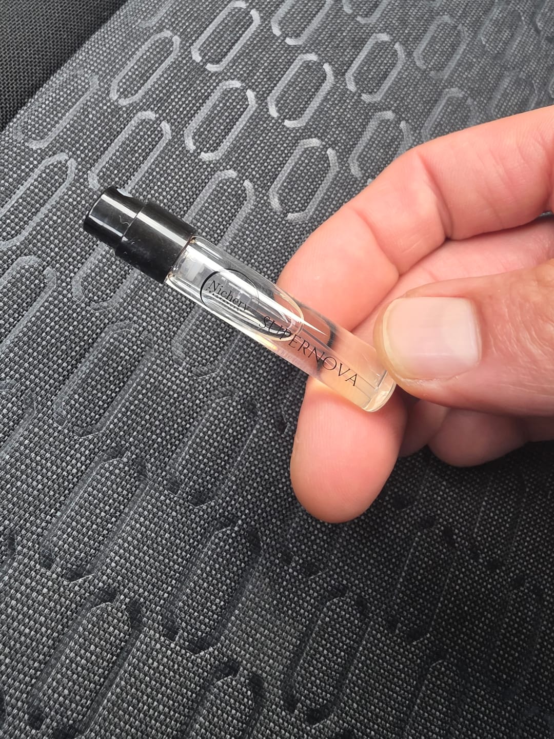 Customer photo review of Nichery Carpe Diem Extrait de Parfum - Férfi 50ml