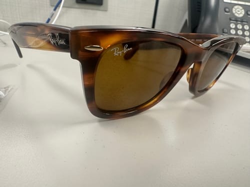 Customer photo review of Lentes De Sol Rb Piloto Aviado Rb3025n L0205 Dorado Verde